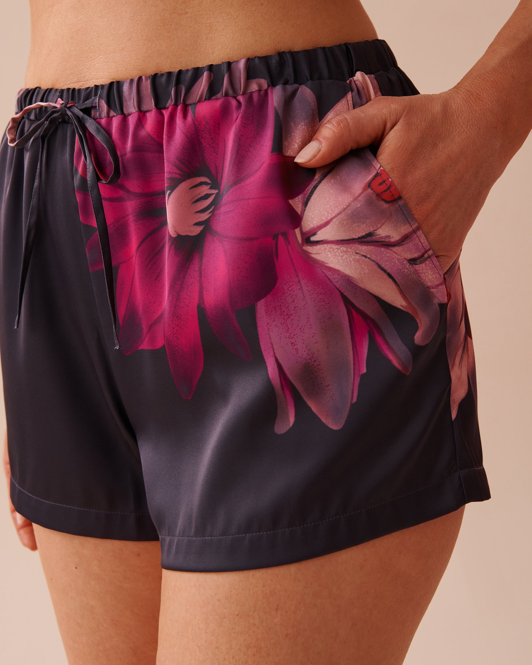 LA VIE EN ROSE Floral Print Satin Shorts Secret Garden 60200101 - View1