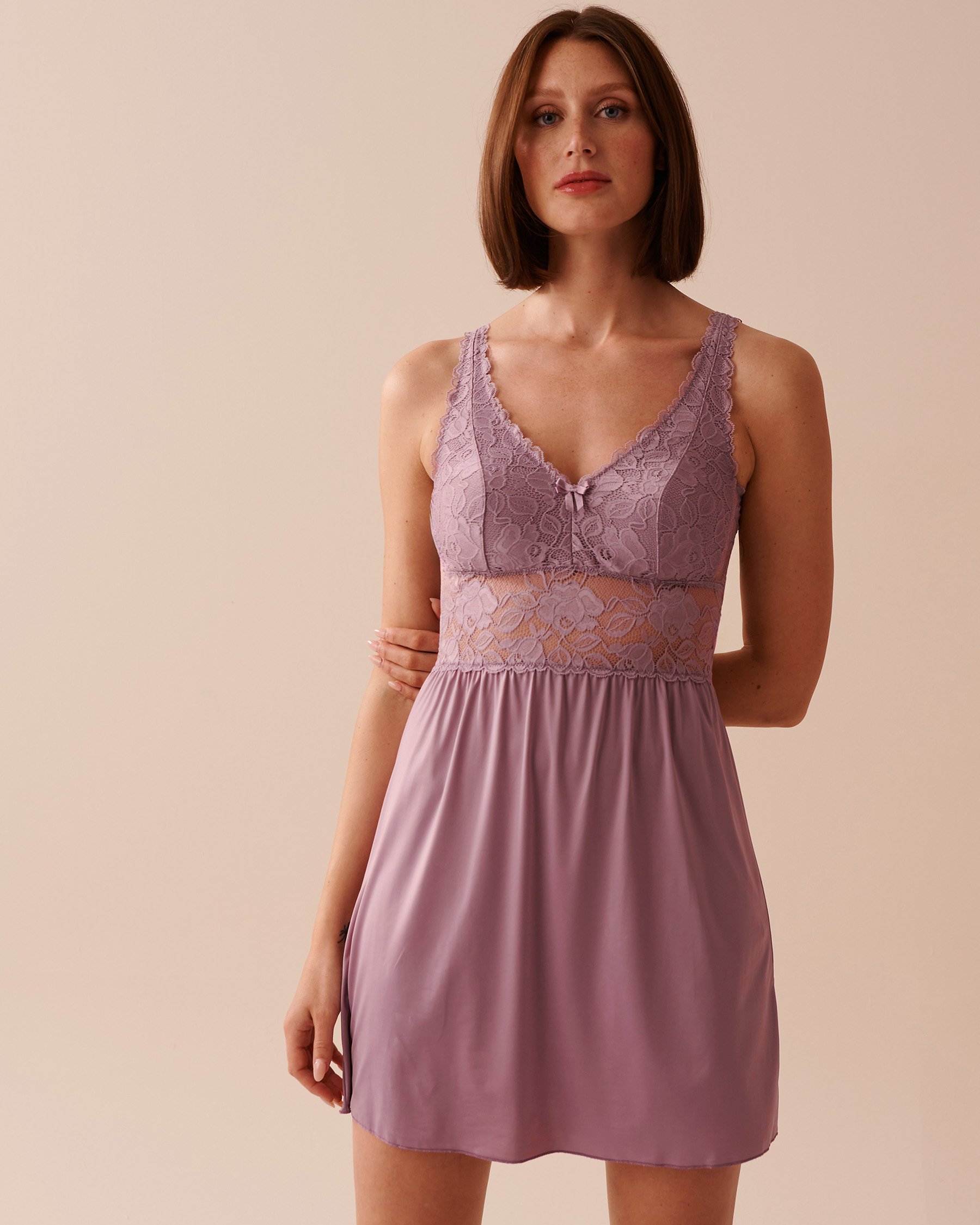 LA VIE EN ROSE Lace Bust Nightie Dusty Orchid 60500161 - View1