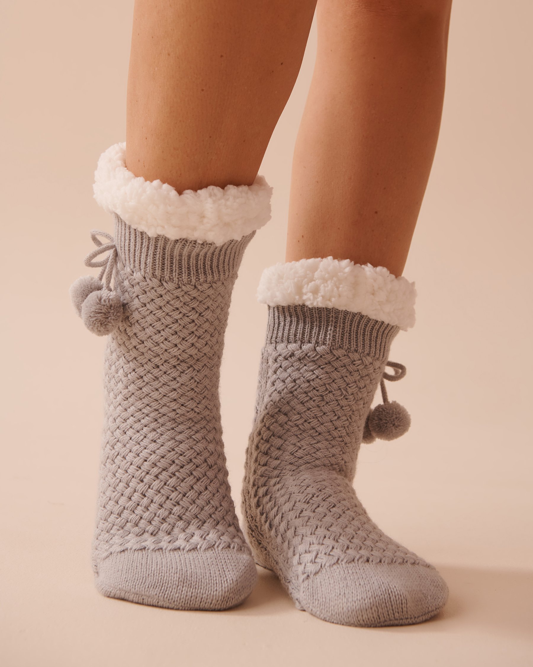 LA VIE EN ROSE Pompom Knit and Sherpa Socks Grey 40700365 - View1