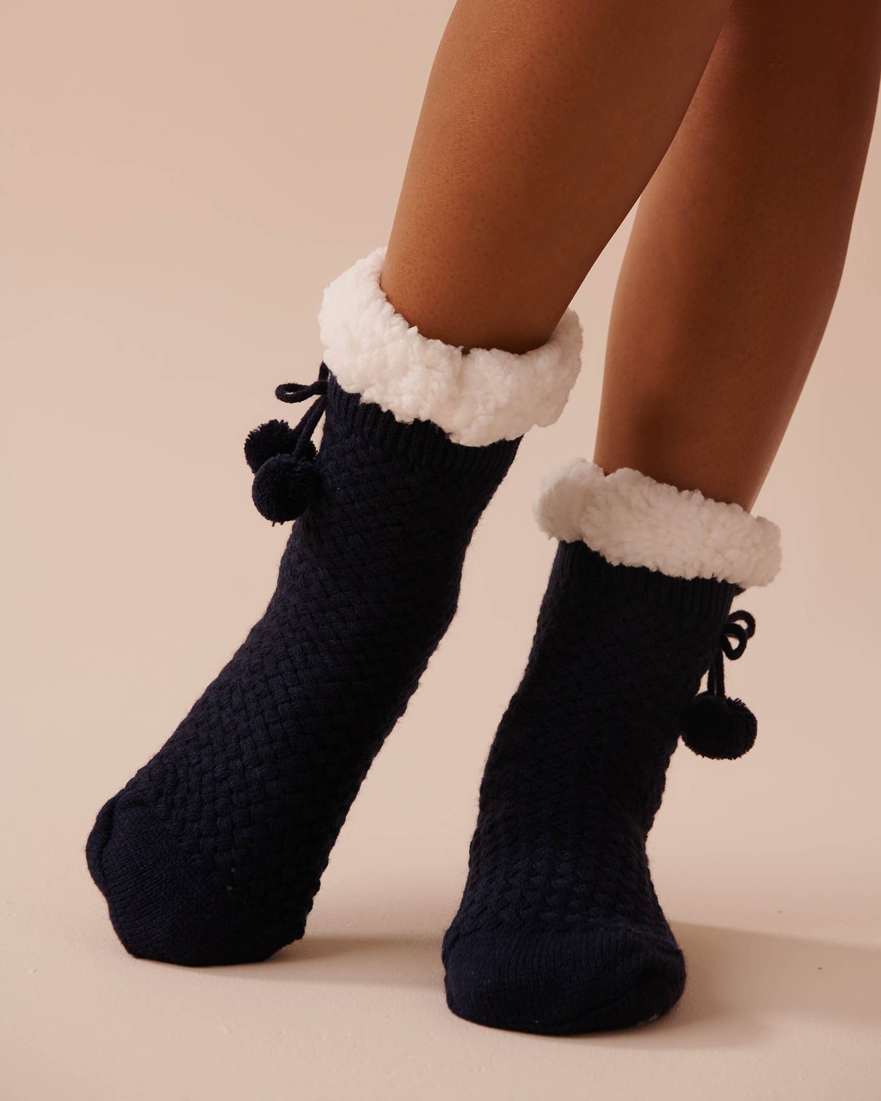 LA VIE EN ROSE Pompom Knit and Sherpa Socks Evening Blue 40700365 - View1