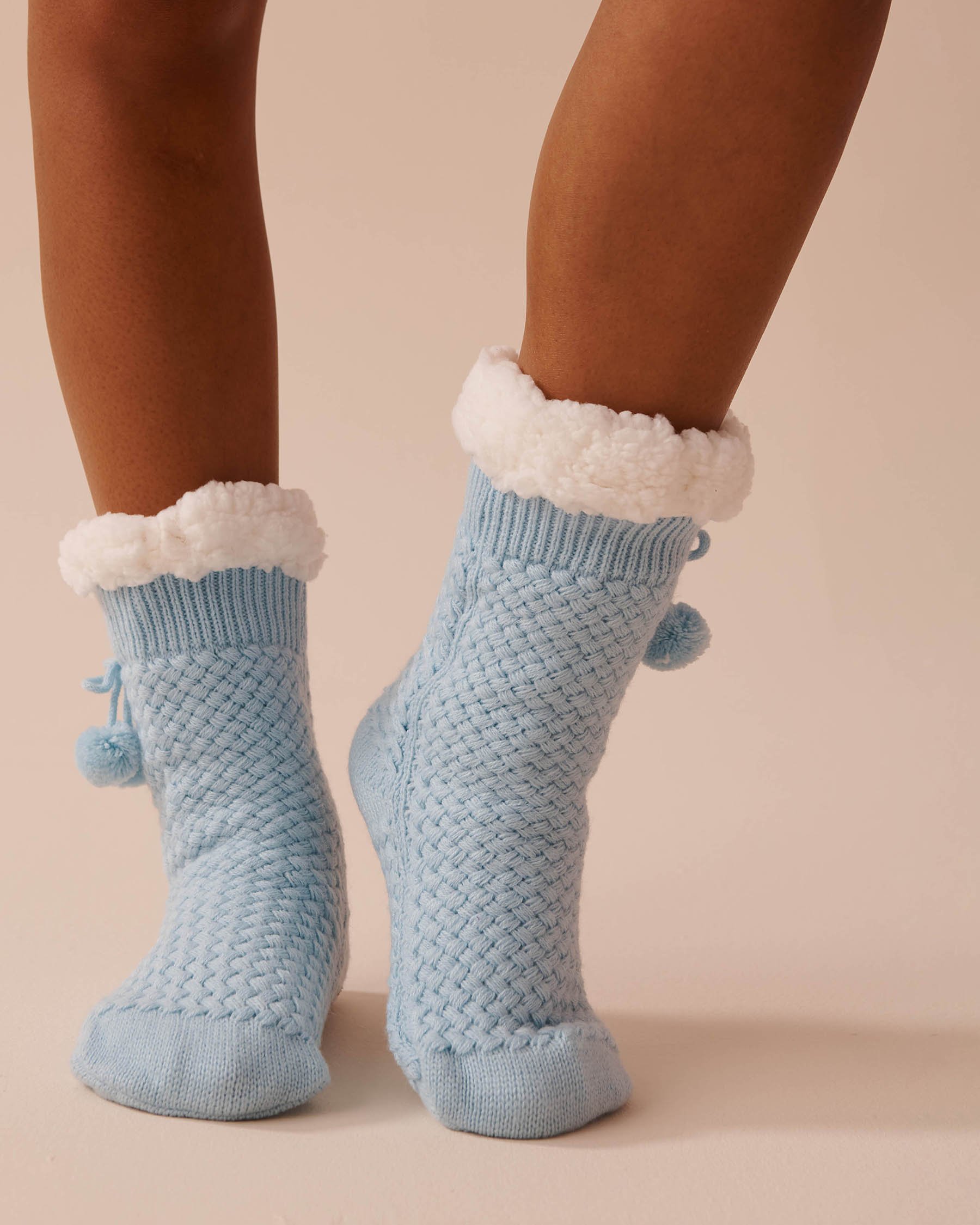 LA VIE EN ROSE Pompom Knit and Sherpa Socks Winter Blue 40700365 - View1