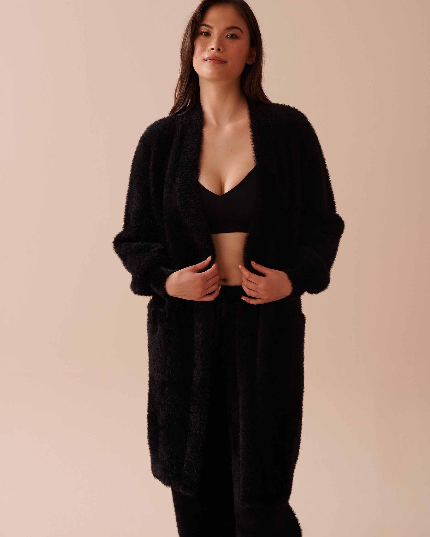 LA VIE EN ROSE Fluffy Long Cardigan Black 50500014 - View1