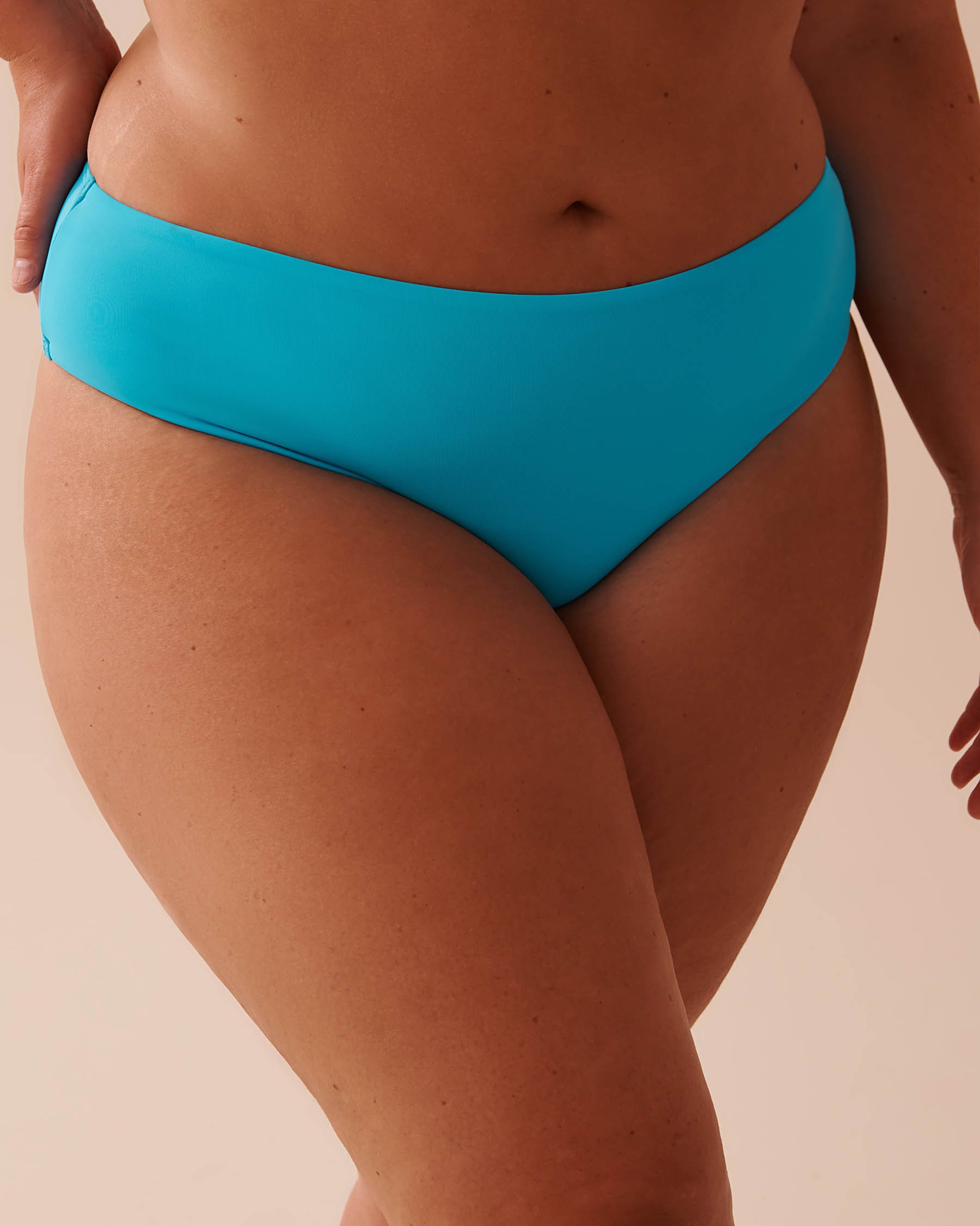 LA VIE EN ROSE AQUA BLUE ATOLL Mid Waist Cheeky Bikini Bottom Blue Atoll 70300623 - View1