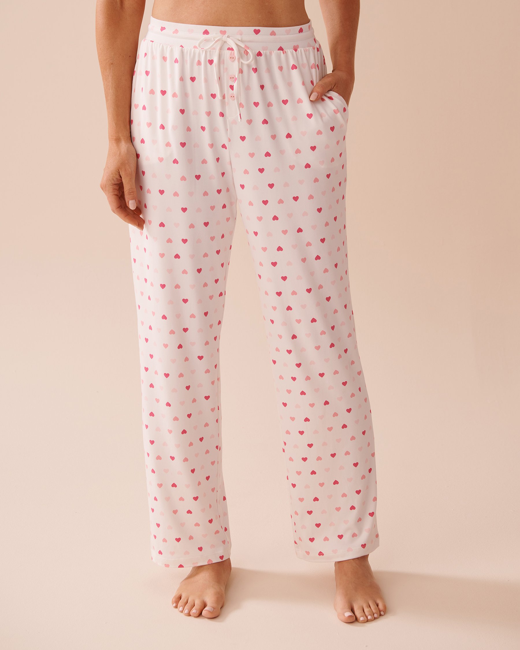 LA VIE EN ROSE Heart Print Super Soft Pajama Pants White/Pink Hearts 40200677 - View1