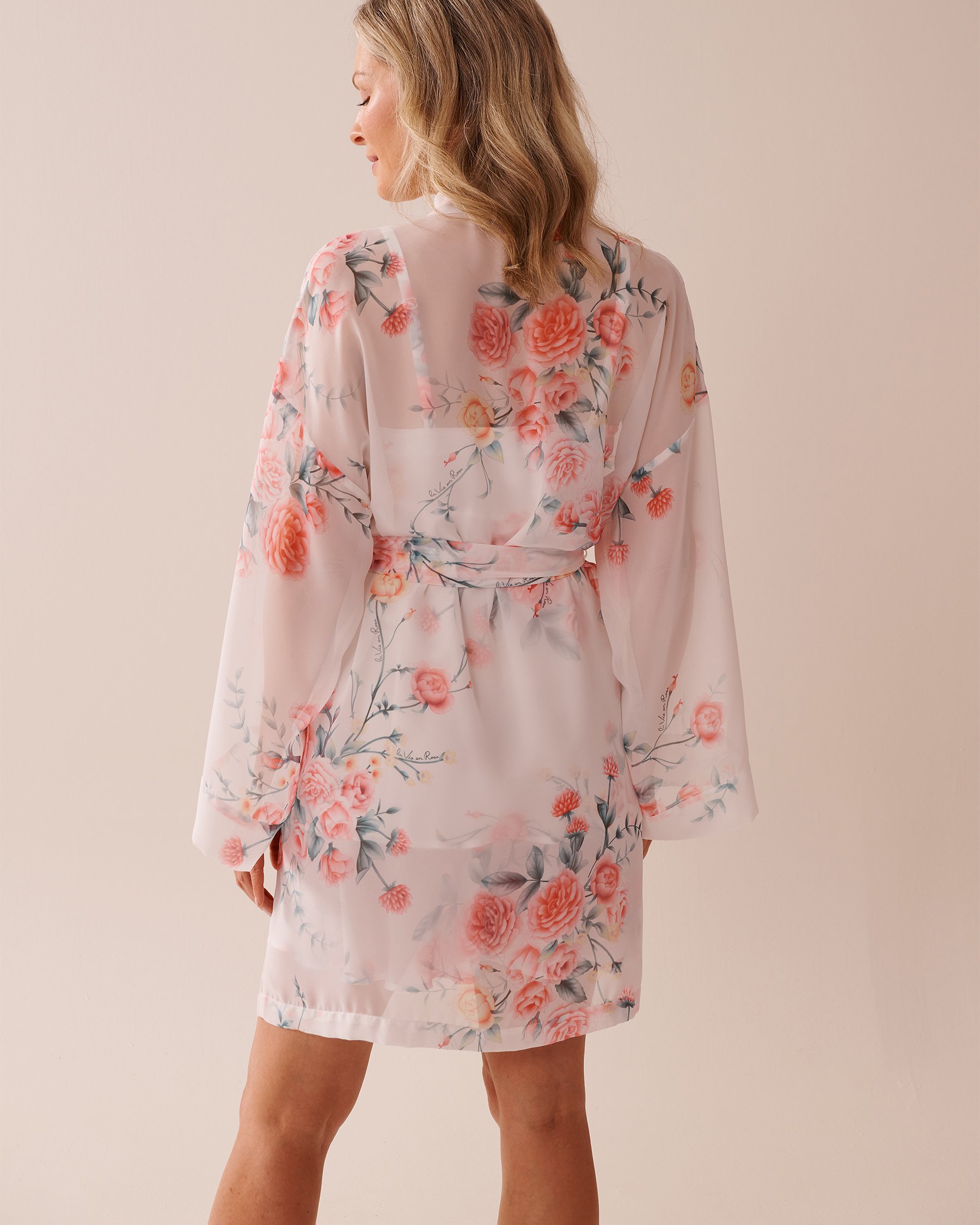 Kimono en chiffon bouquet romantique