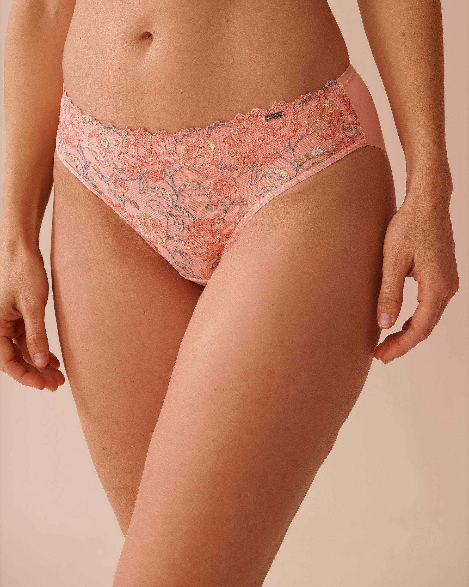 LA VIE EN ROSE Microfiber and Mesh Sleek Back Bikini Panty Peachy Pink Flowers 20300381 - View1