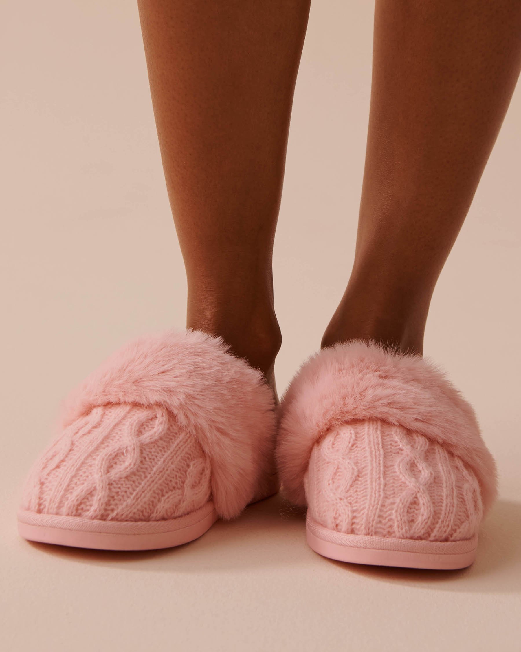 Cable Knit and Faux Fur Slippers Fairy Pink la Vie en Rose