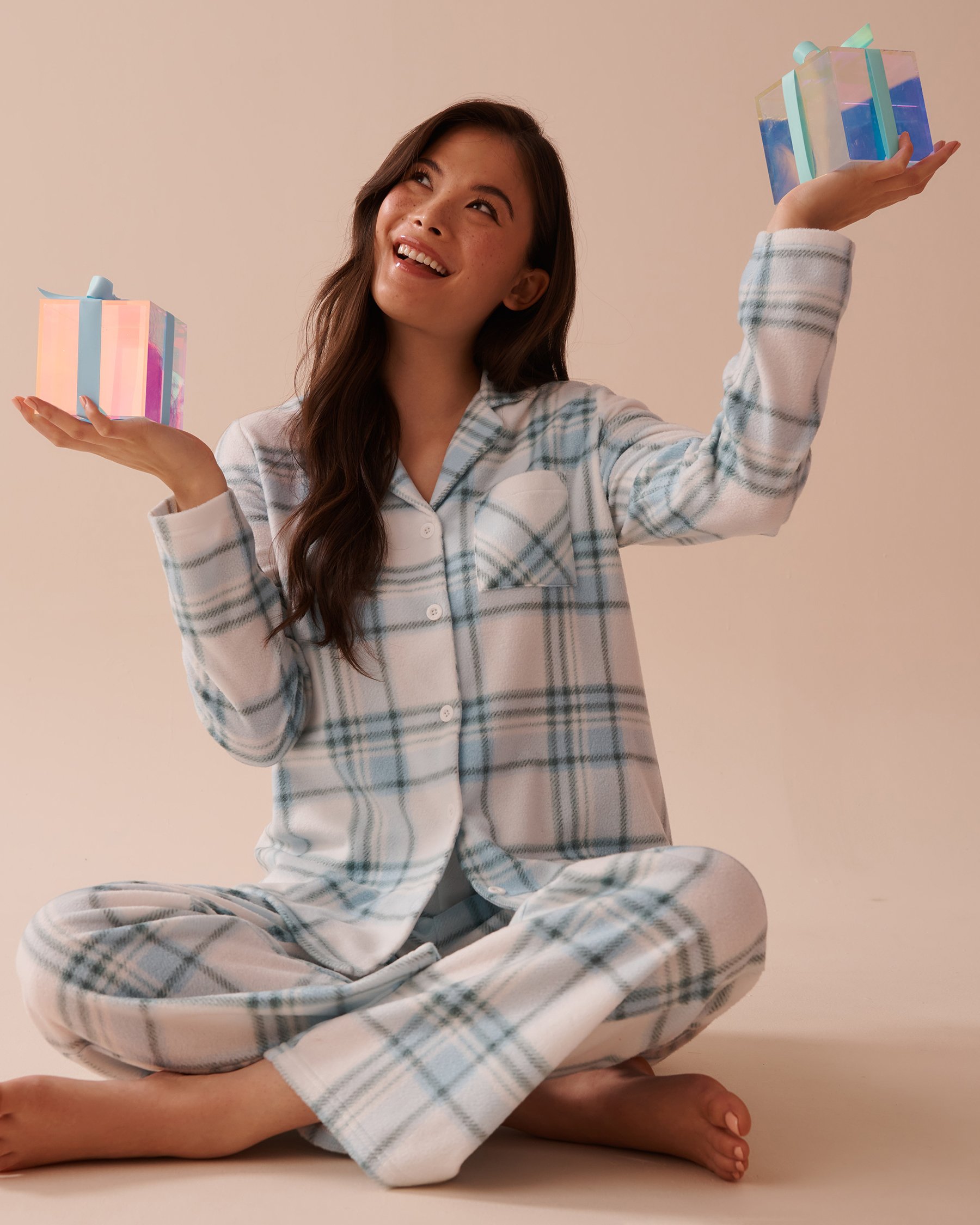 Blue and white pajama set sale